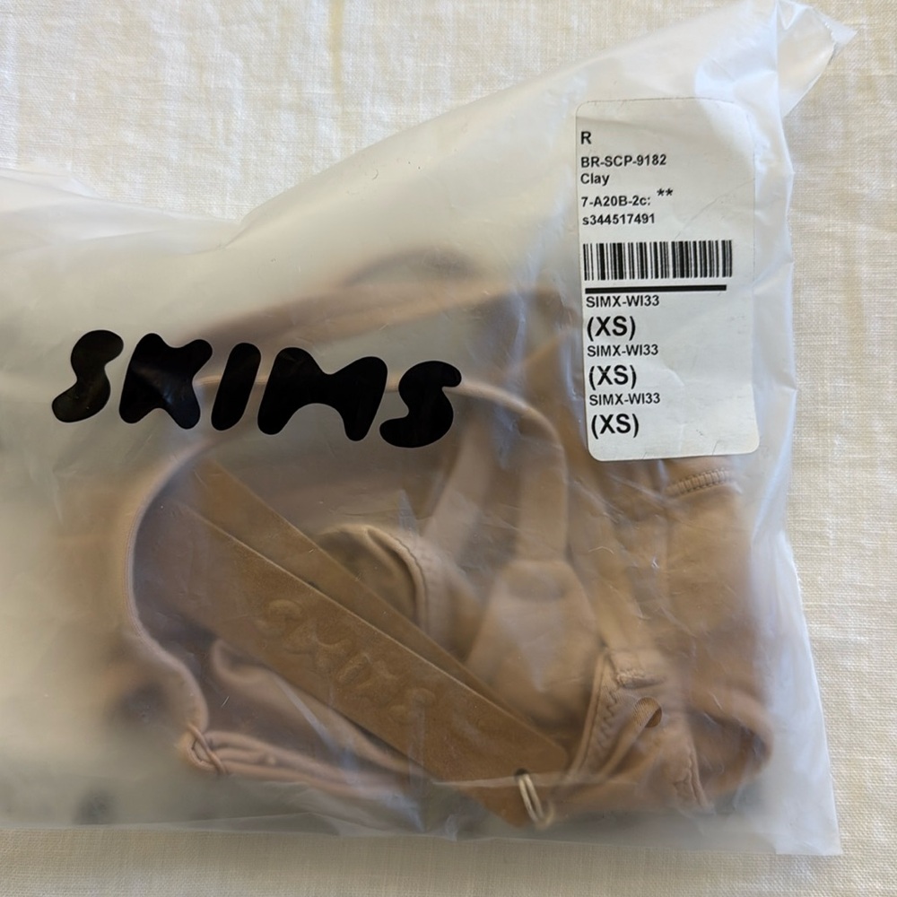 NWT Skims Bralette